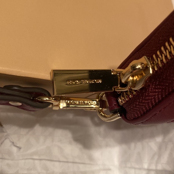 On the GO-GO - Picture 7 of 9